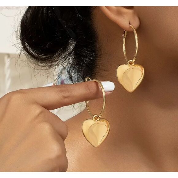 💛 NEW goldtone puffy heart dangle hoop earrings 💛 - Picture 1 of 6